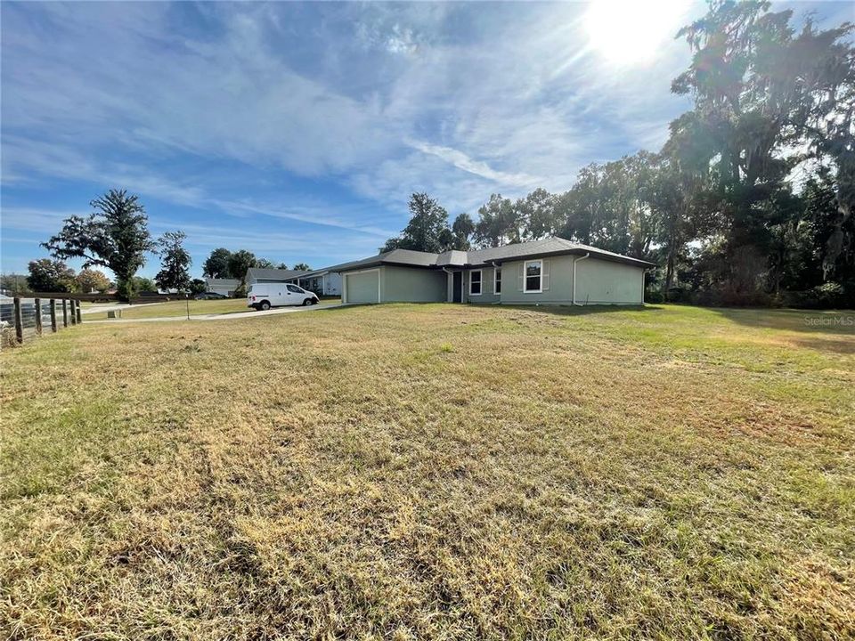 For Sale: $259,900 (3 beds, 2 baths, 1354 Square Feet)