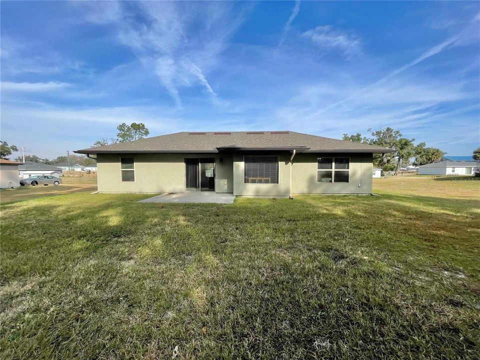 For Sale: $259,900 (3 beds, 2 baths, 1354 Square Feet)