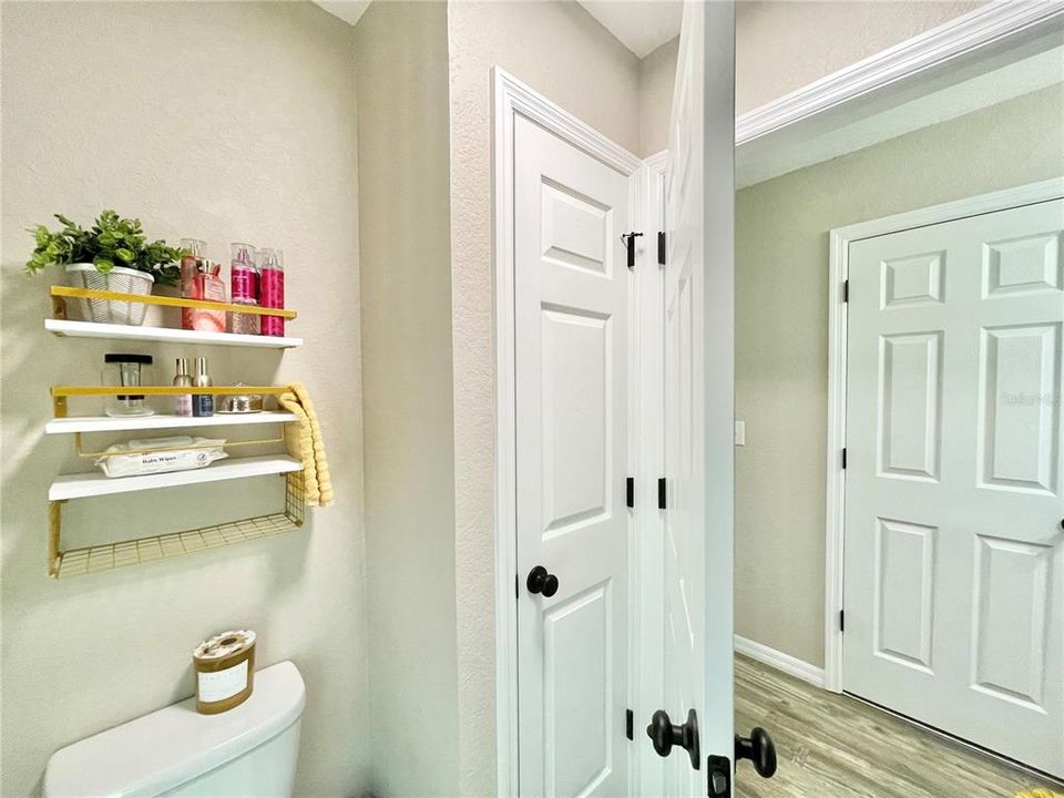 For Sale: $259,900 (3 beds, 2 baths, 1354 Square Feet)