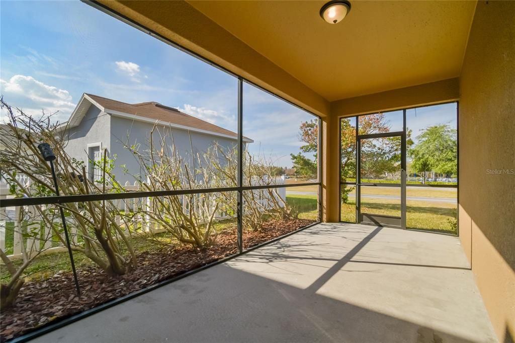 For Sale: $424,900 (5 beds, 3 baths, 2455 Square Feet)