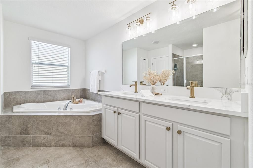 For Sale: $424,900 (5 beds, 3 baths, 2455 Square Feet)