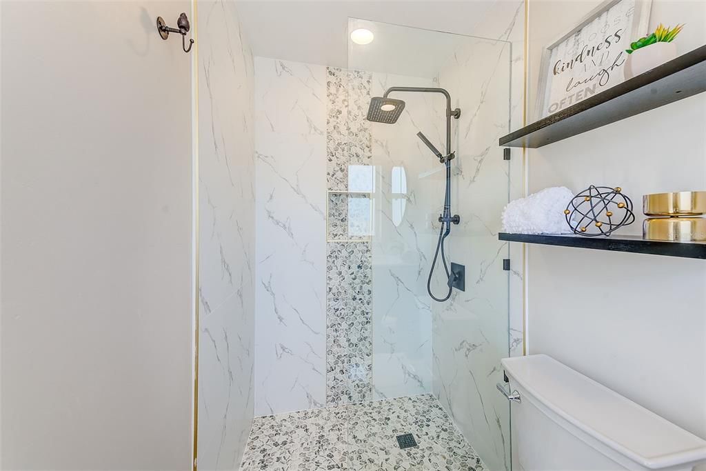 For Rent: $3,400 (3 beds, 2 baths, 1600 Square Feet)