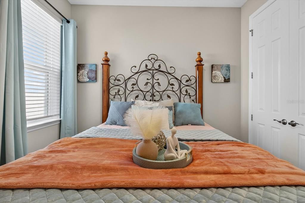 For Sale: $450,000 (3 beds, 2 baths, 2220 Square Feet)