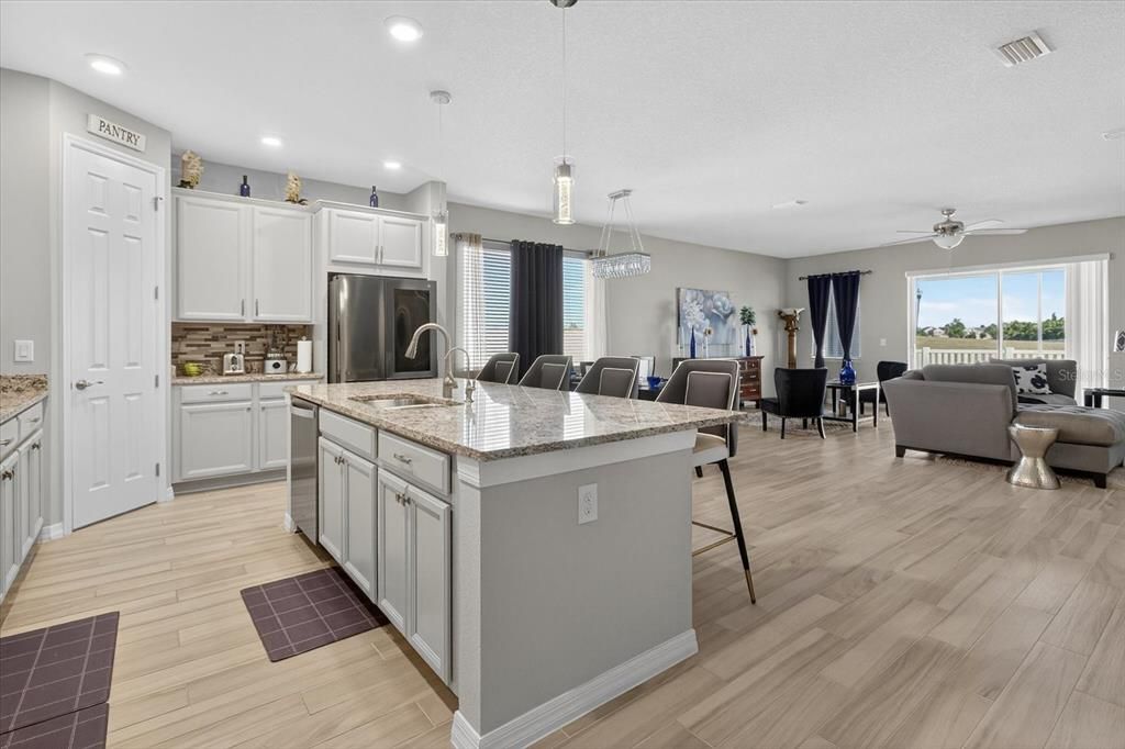 For Sale: $450,000 (3 beds, 2 baths, 2220 Square Feet)