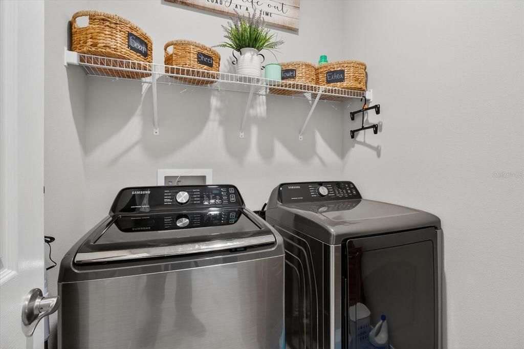 For Sale: $450,000 (3 beds, 2 baths, 2220 Square Feet)