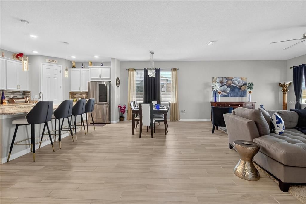 For Sale: $450,000 (3 beds, 2 baths, 2220 Square Feet)