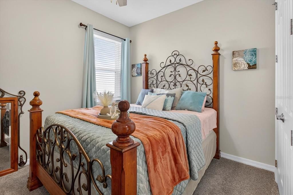 For Sale: $450,000 (3 beds, 2 baths, 2220 Square Feet)