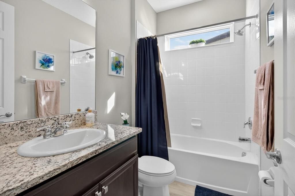 For Sale: $450,000 (3 beds, 2 baths, 2220 Square Feet)