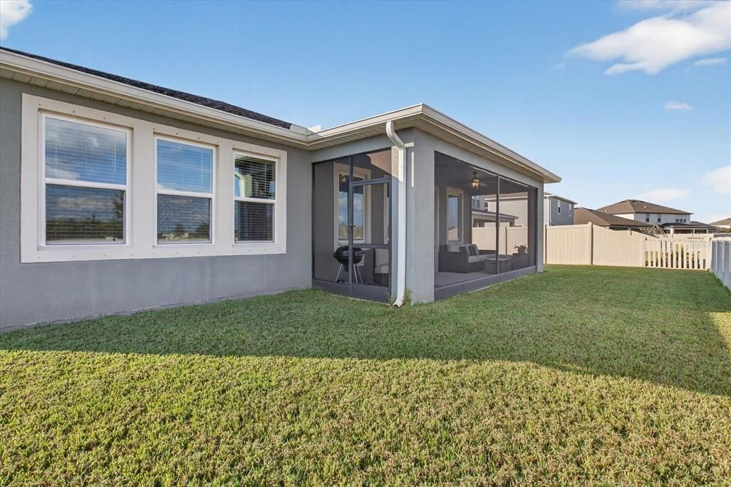 For Sale: $450,000 (3 beds, 2 baths, 2220 Square Feet)