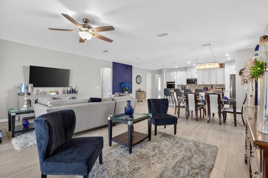 For Sale: $450,000 (3 beds, 2 baths, 2220 Square Feet)