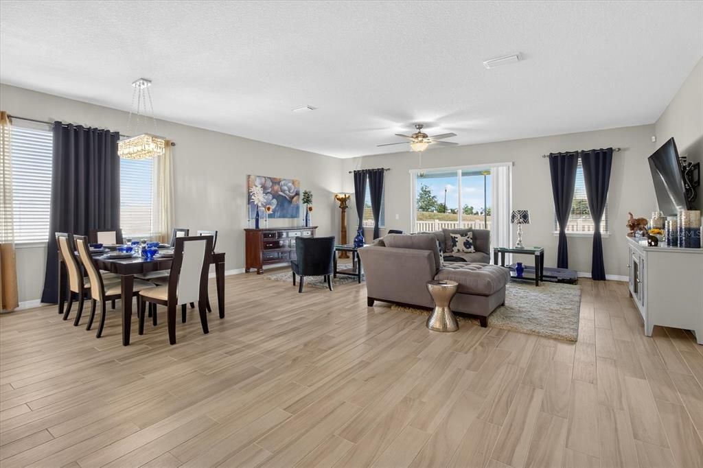 For Sale: $450,000 (3 beds, 2 baths, 2220 Square Feet)