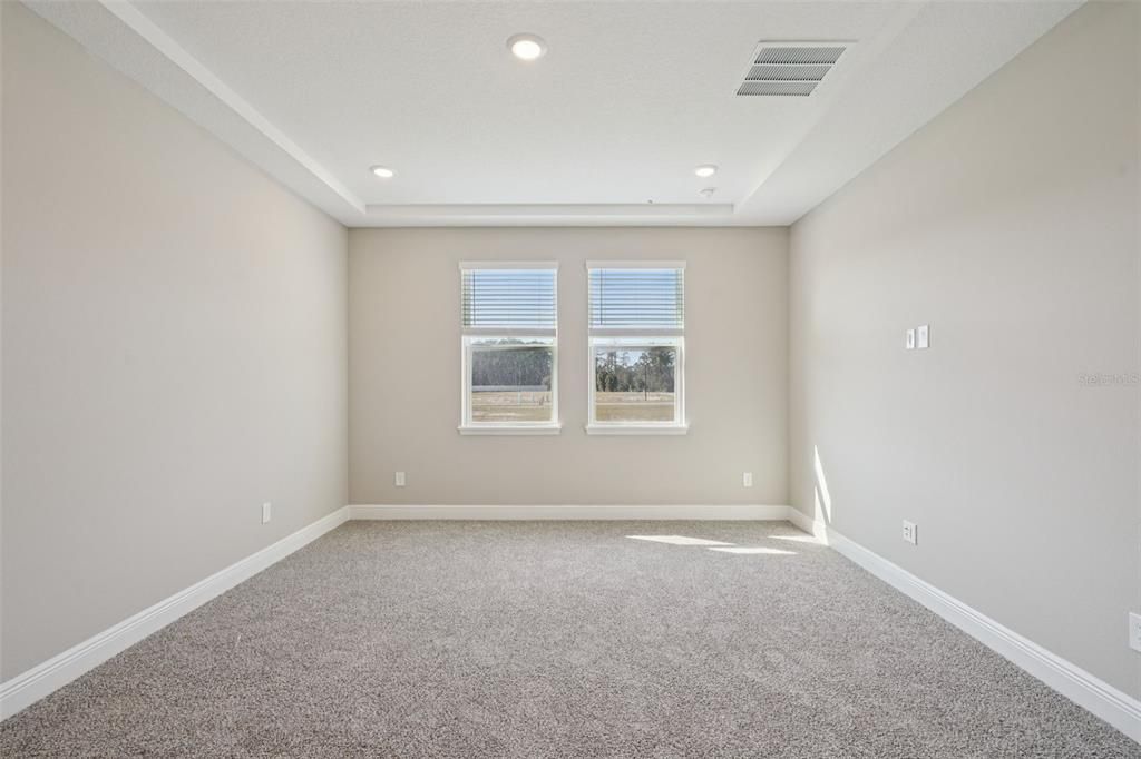 En Venta: $421,680 (4 camas, 3 baños, 2190 Pies cuadrados)