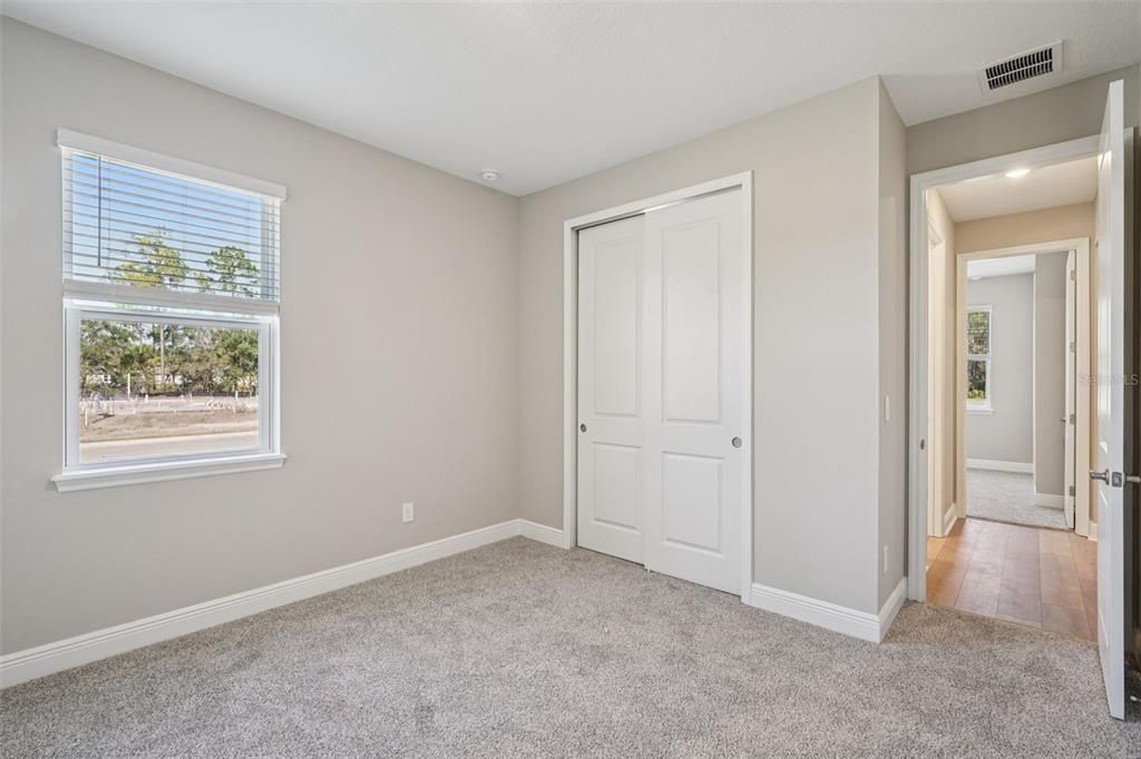 En Venta: $421,680 (4 camas, 3 baños, 2190 Pies cuadrados)