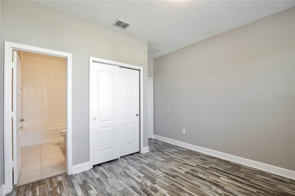 出租: $2,875 (4 贝兹, 3 浴室, 2313 平方英尺)