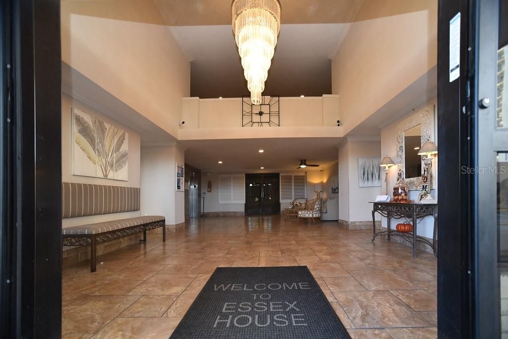 待售: $325,000 (1 贝兹, 1 浴室, 1185 平方英尺)