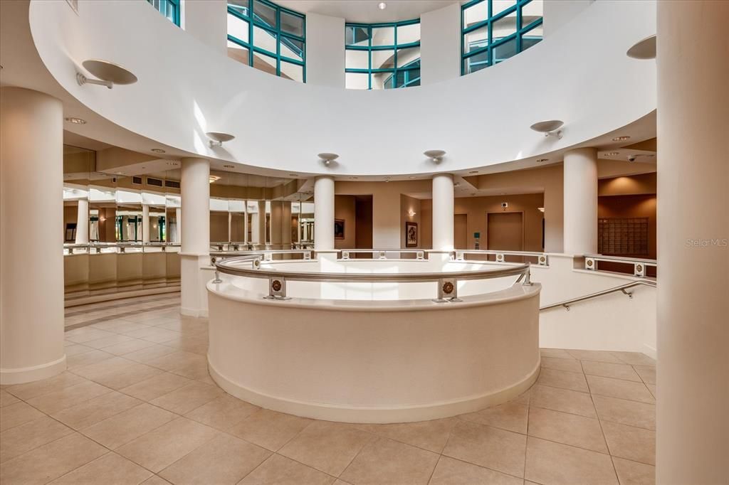 待售: $1,075,000 (2 贝兹, 2 浴室, 1377 平方英尺)