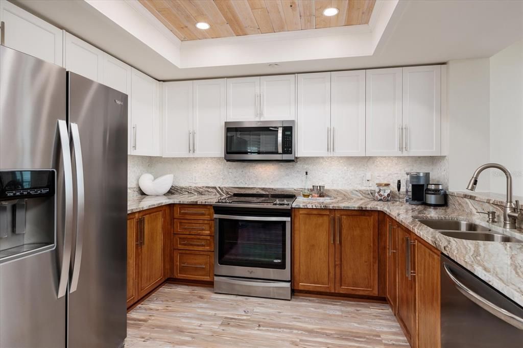 待售: $1,075,000 (2 贝兹, 2 浴室, 1377 平方英尺)