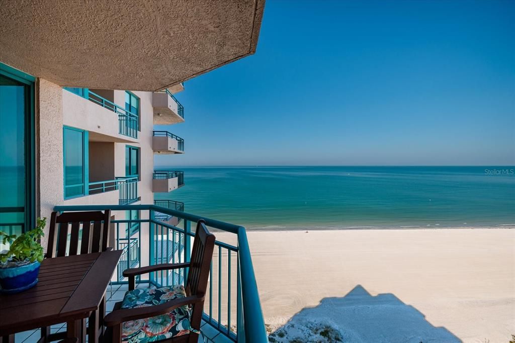 待售: $1,075,000 (2 贝兹, 2 浴室, 1377 平方英尺)