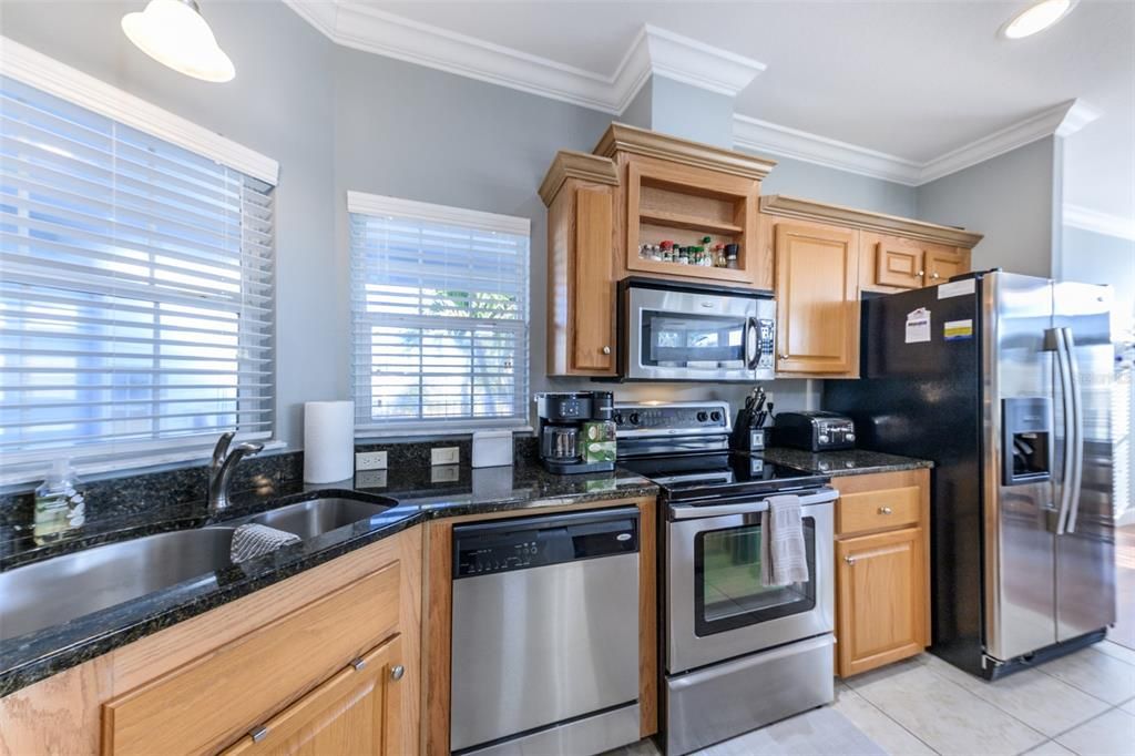 В аренду: $3,500 (2 спален, 2 ванн, 1776 Квадратных фут)