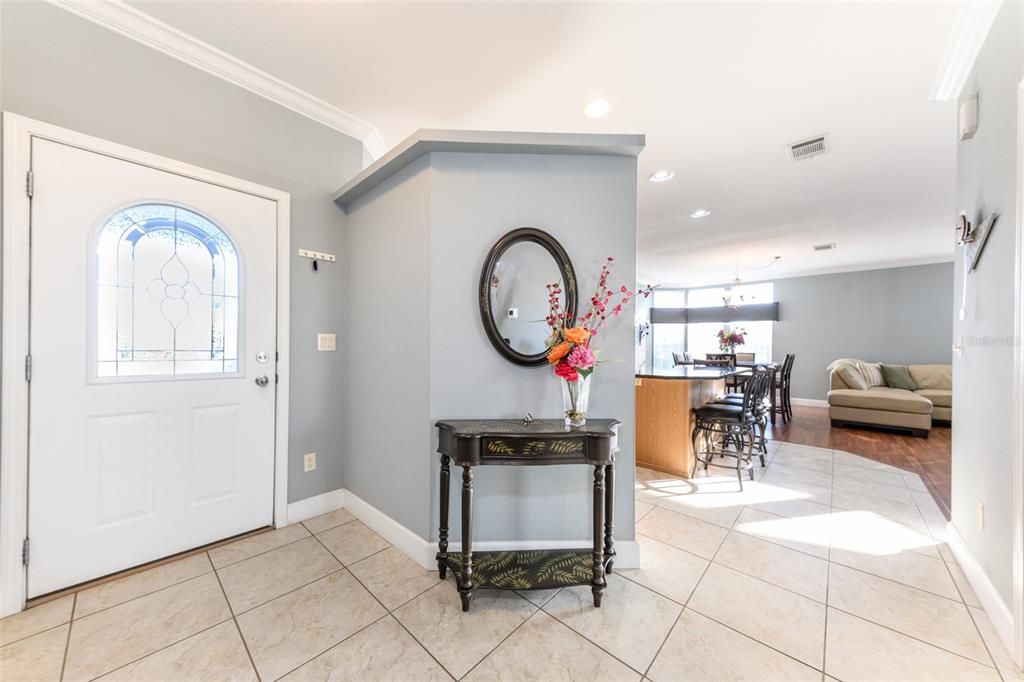 В аренду: $3,500 (2 спален, 2 ванн, 1776 Квадратных фут)