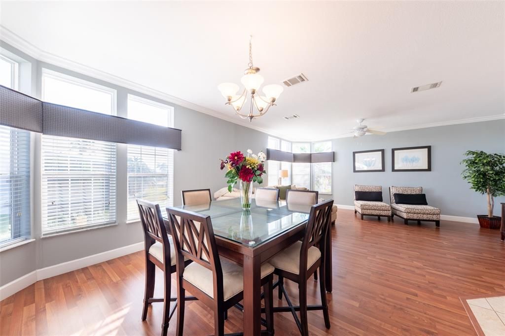 В аренду: $3,500 (2 спален, 2 ванн, 1776 Квадратных фут)