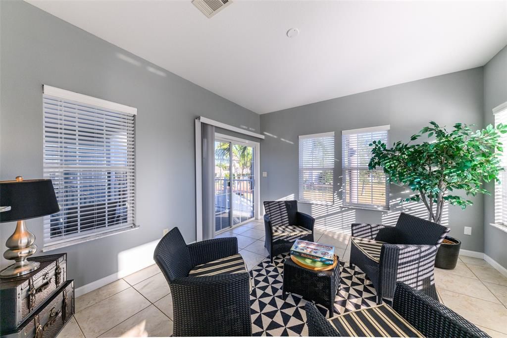 В аренду: $3,500 (2 спален, 2 ванн, 1776 Квадратных фут)