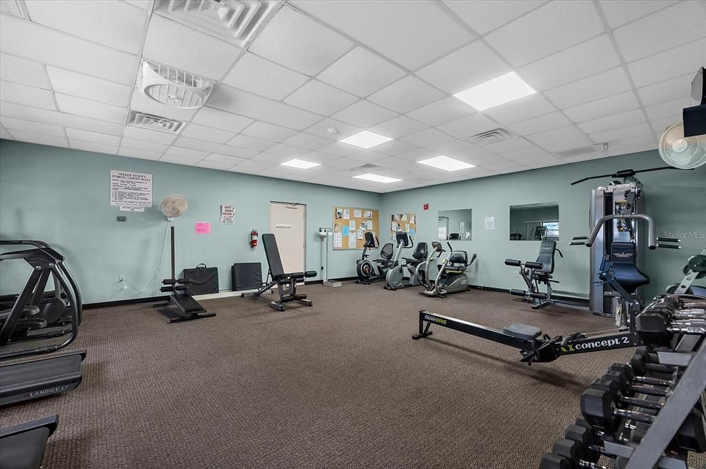 For Sale: $425,000 (2 beds, 2 baths, 1138 Square Feet)