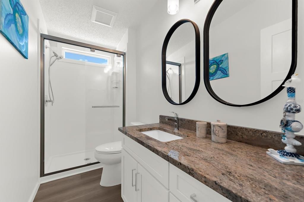 For Sale: $425,000 (2 beds, 2 baths, 1138 Square Feet)