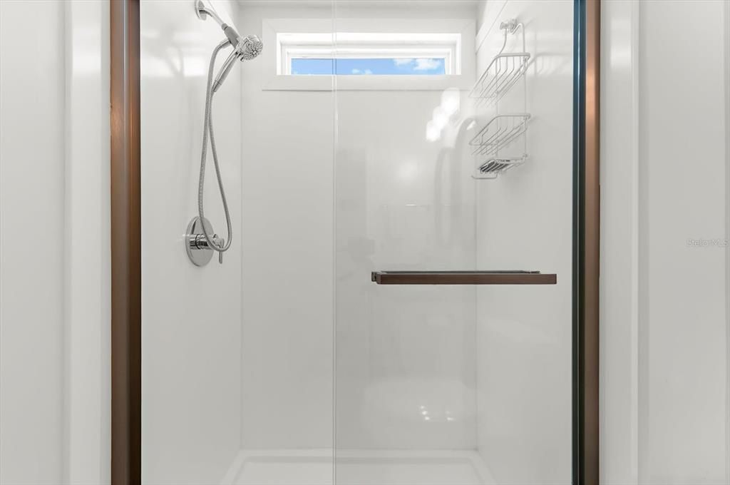 For Sale: $425,000 (2 beds, 2 baths, 1138 Square Feet)