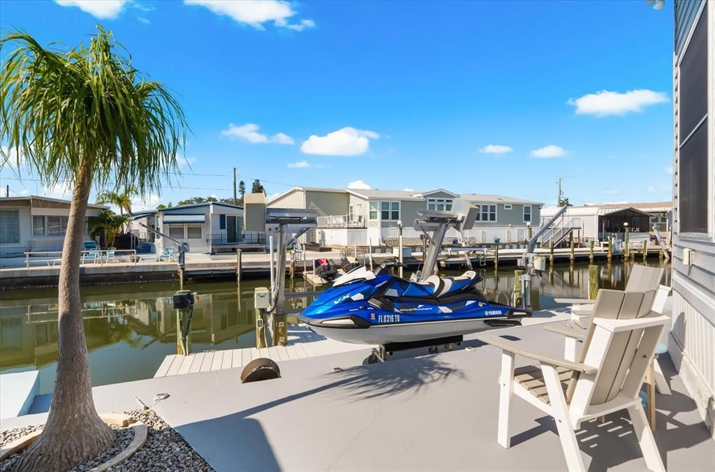 For Sale: $425,000 (2 beds, 2 baths, 1138 Square Feet)