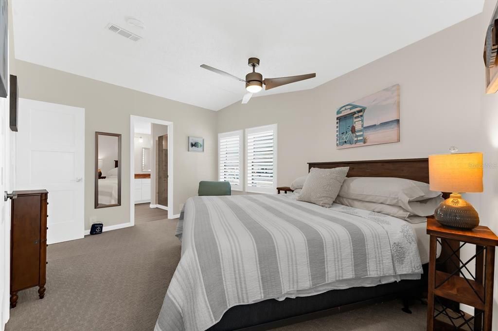 For Sale: $425,000 (2 beds, 2 baths, 1138 Square Feet)