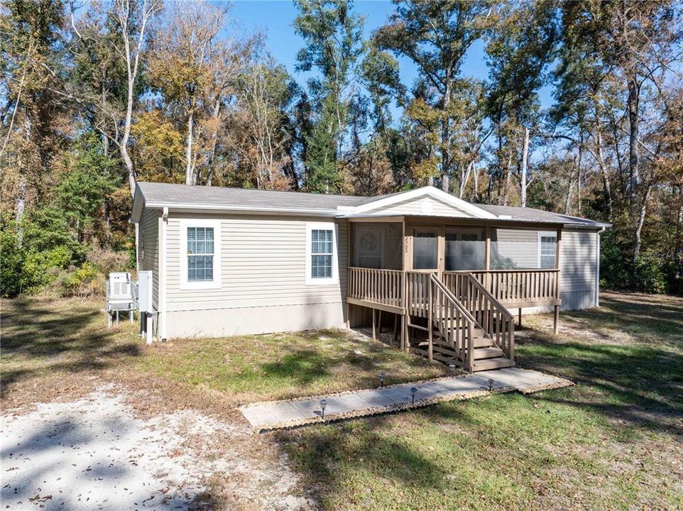 На продажу: $285,000 (3 спален, 2 ванн, 1392 Квадратных фут)