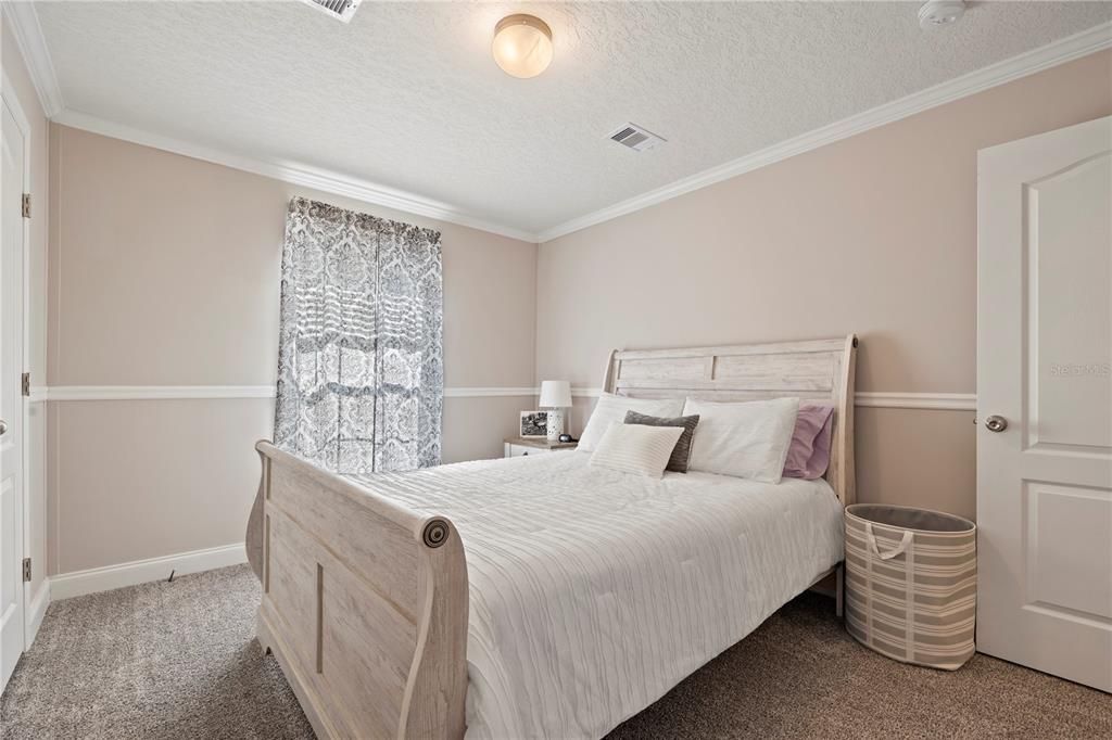 На продажу: $285,000 (3 спален, 2 ванн, 1392 Квадратных фут)