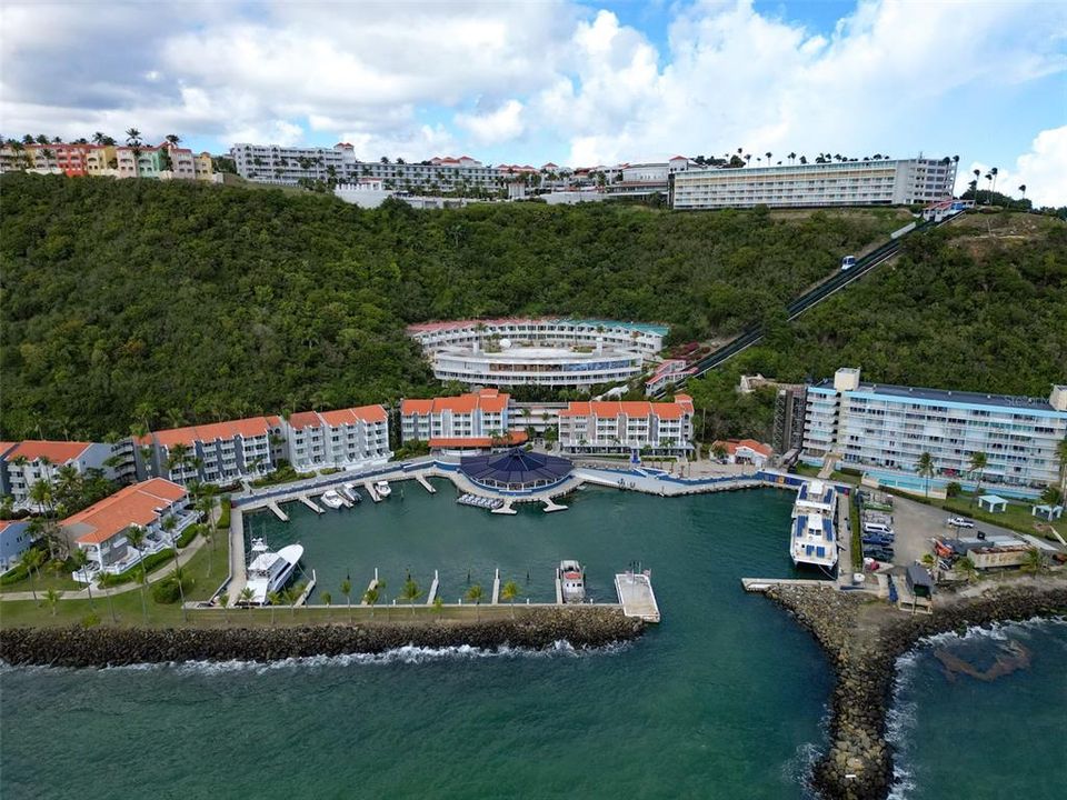 For Sale: $950,000 (2 beds, 2 baths, 1894 Square Feet)