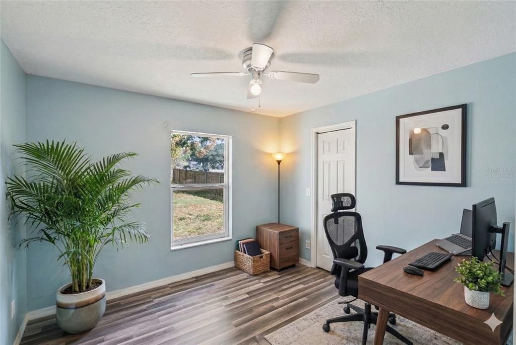 For Sale: $350,000 (3 beds, 2 baths, 1459 Square Feet)