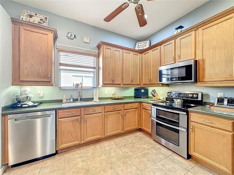 En Venta: $319,000 (2 camas, 2 baños, 1804 Pies cuadrados)