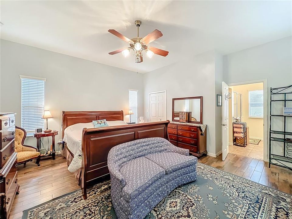 En Venta: $319,000 (2 camas, 2 baños, 1804 Pies cuadrados)