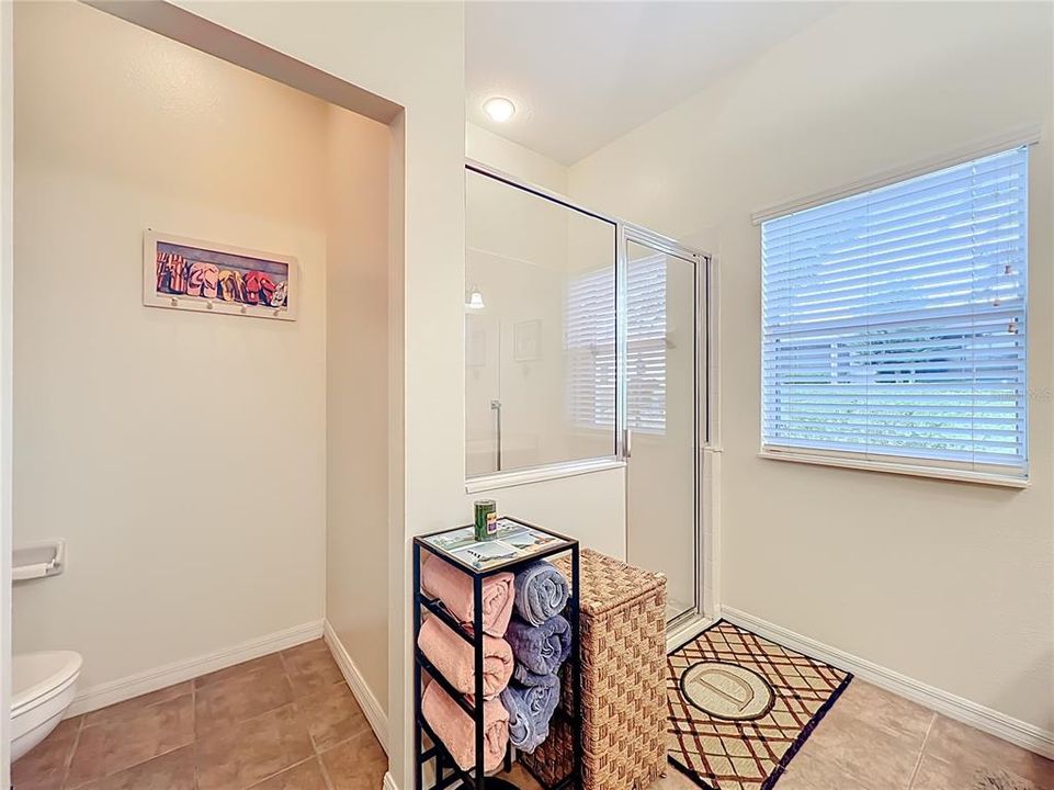 En Venta: $319,000 (2 camas, 2 baños, 1804 Pies cuadrados)