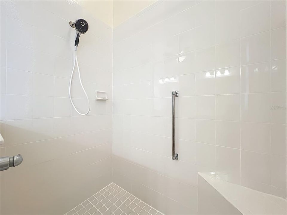 En Venta: $319,000 (2 camas, 2 baños, 1804 Pies cuadrados)