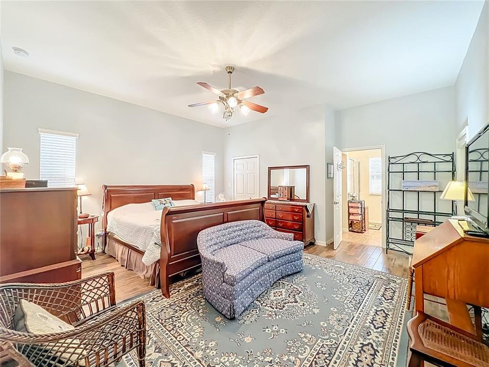 En Venta: $319,000 (2 camas, 2 baños, 1804 Pies cuadrados)