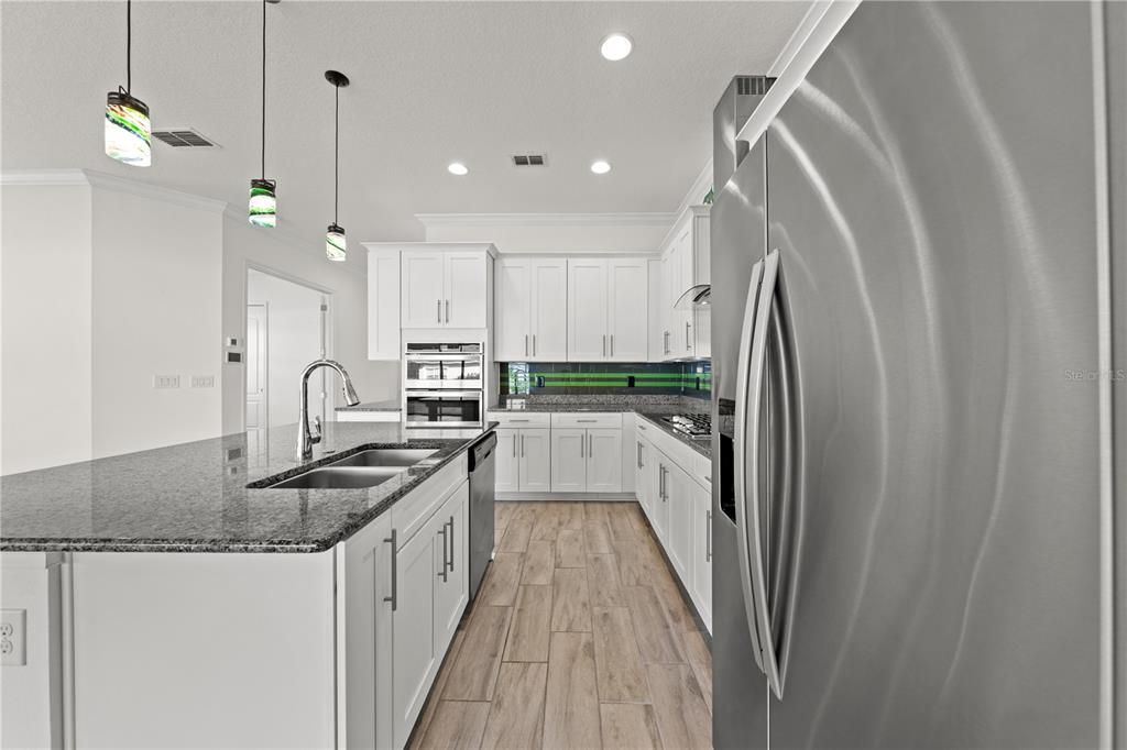 For Sale: $419,000 (3 beds, 2 baths, 1863 Square Feet)