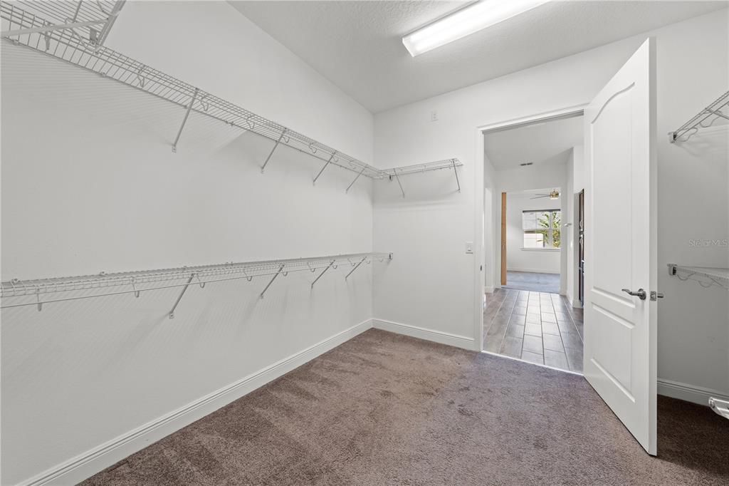 For Sale: $419,000 (3 beds, 2 baths, 1863 Square Feet)