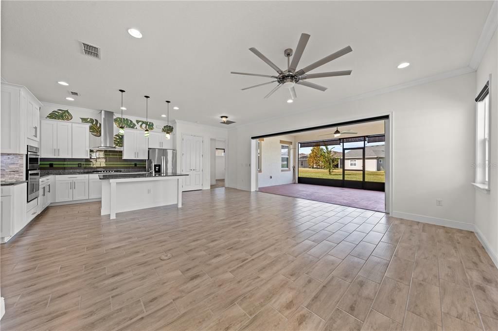 For Sale: $419,000 (3 beds, 2 baths, 1863 Square Feet)