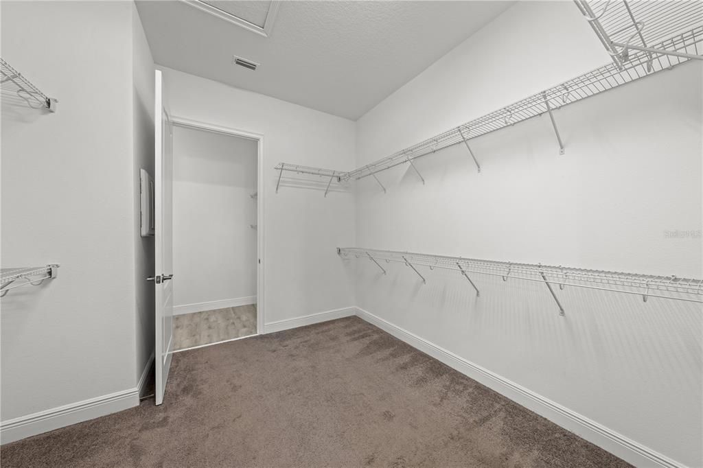 For Sale: $419,000 (3 beds, 2 baths, 1863 Square Feet)