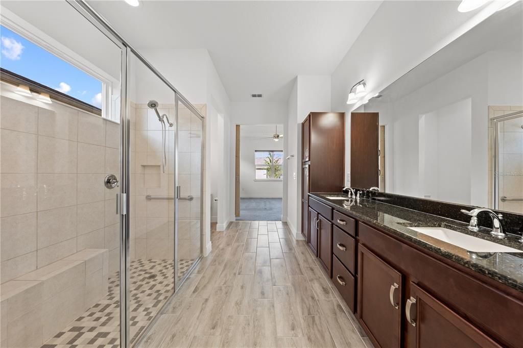 For Sale: $419,000 (3 beds, 2 baths, 1863 Square Feet)