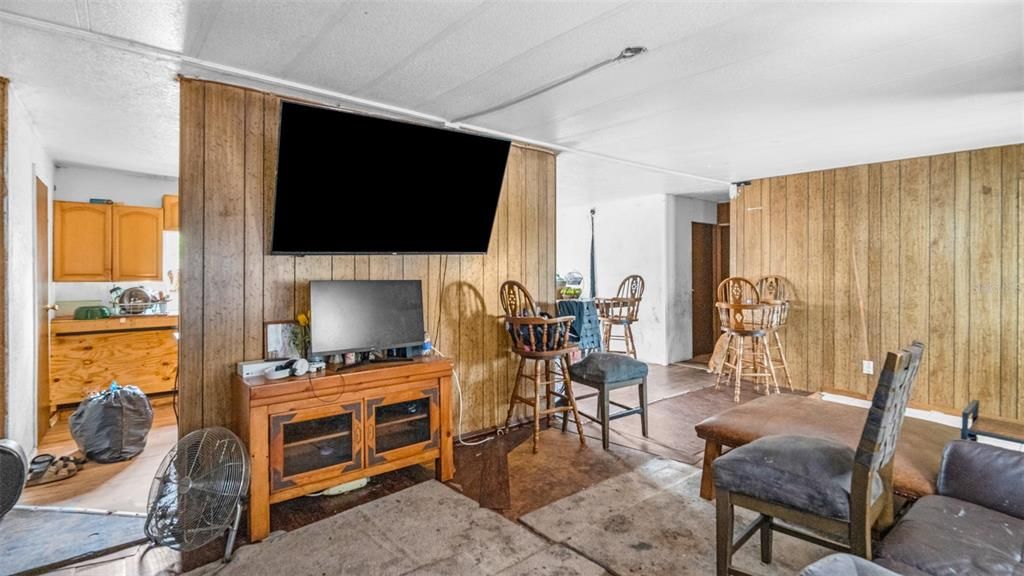 На продажу: $115,000 (3 спален, 2 ванн, 1248 Квадратных фут)