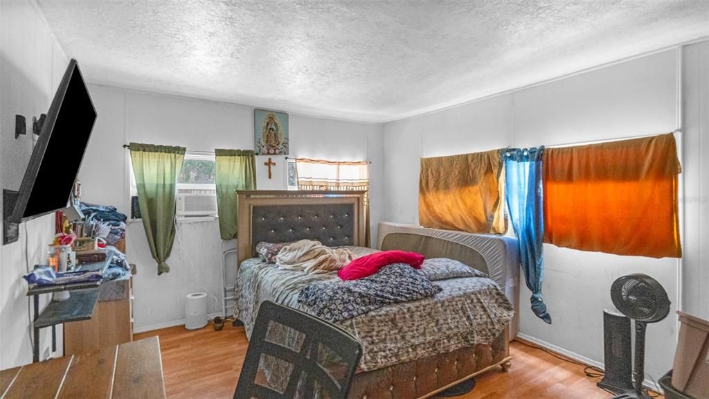 На продажу: $115,000 (3 спален, 2 ванн, 1248 Квадратных фут)