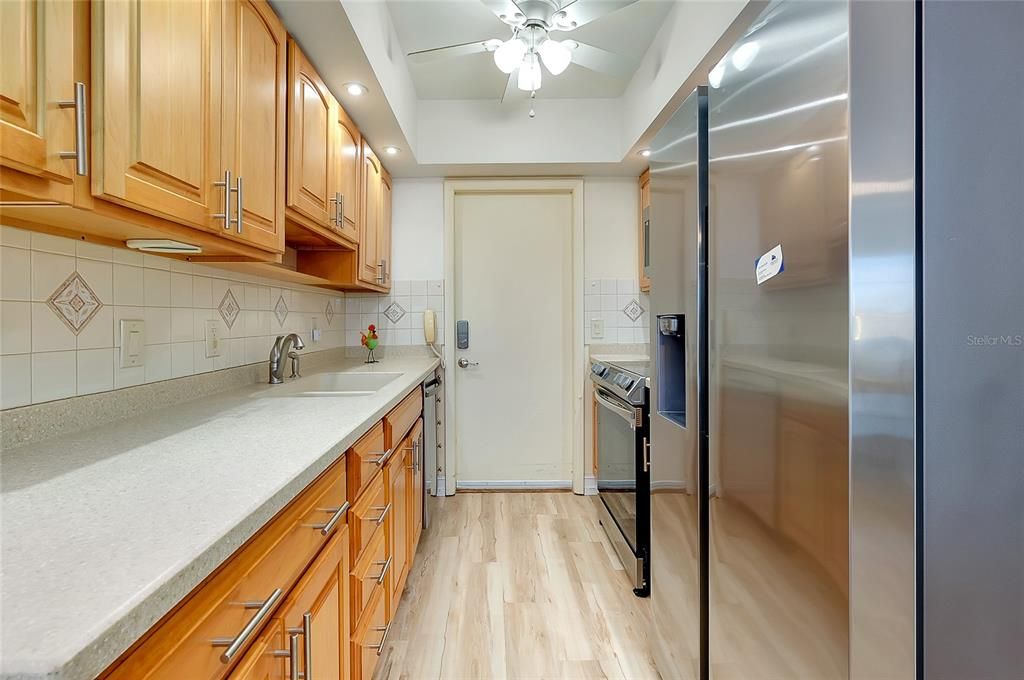 En Renta: $4,650 (2 camas, 2 baños, 1046 Pies cuadrados)