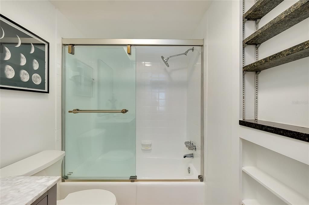 En Renta: $4,650 (2 camas, 2 baños, 1046 Pies cuadrados)