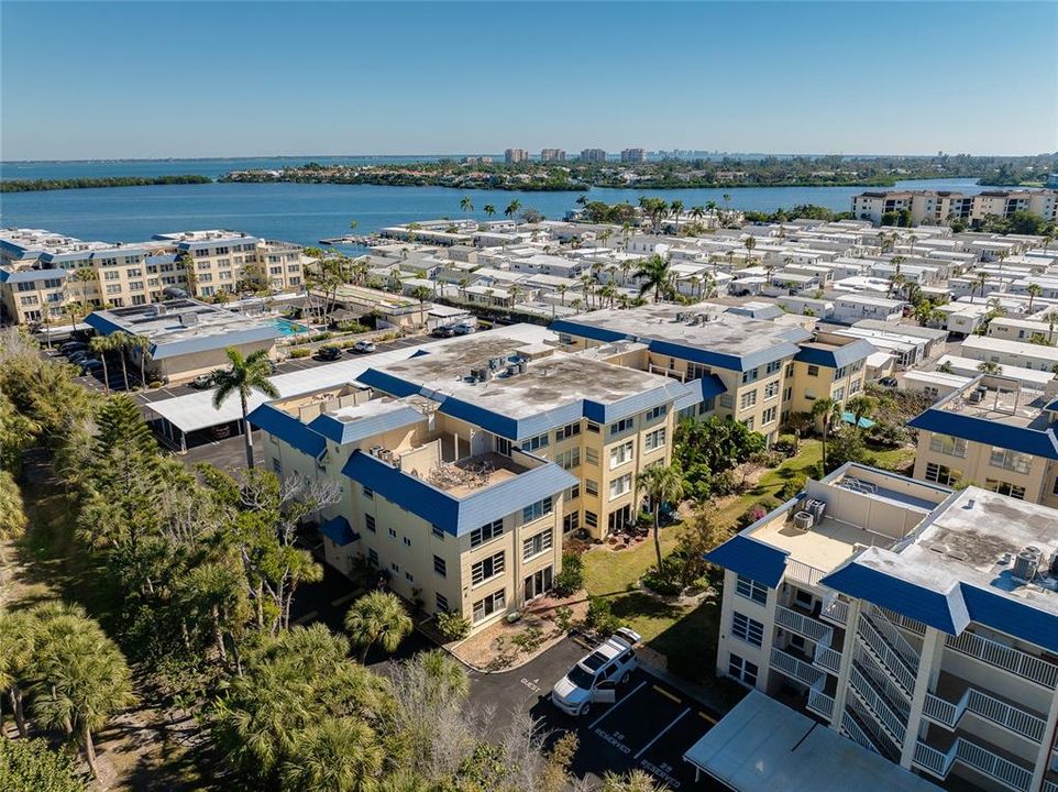 En Renta: $4,650 (2 camas, 2 baños, 1046 Pies cuadrados)